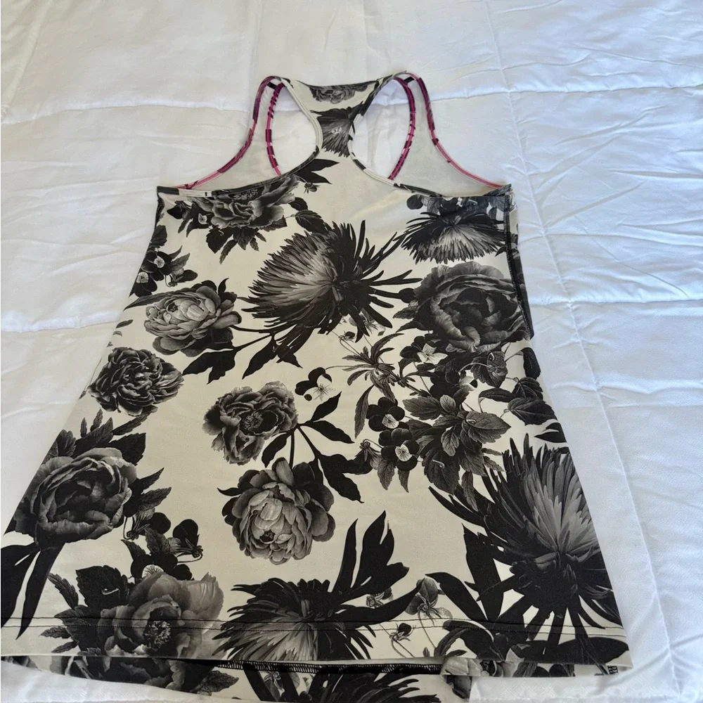Lululemon Athletica Black and White Floral Tank Top - Picture 5 of 6